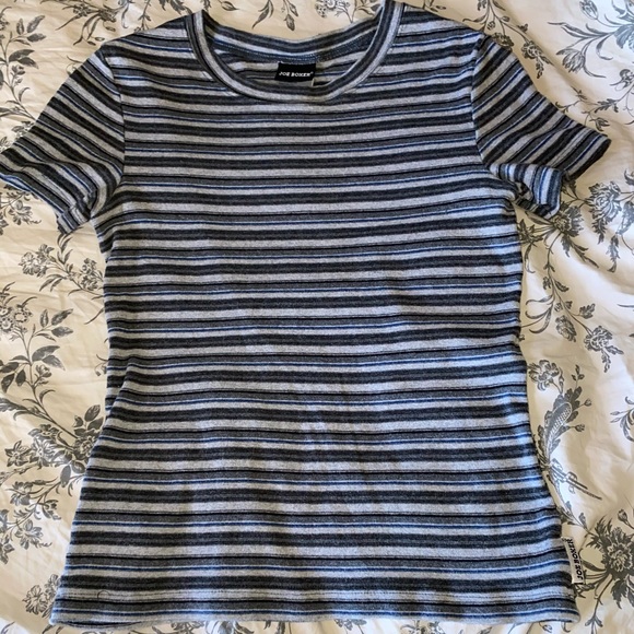 Crop Joe Boxer Tee - Picture 2 of 7